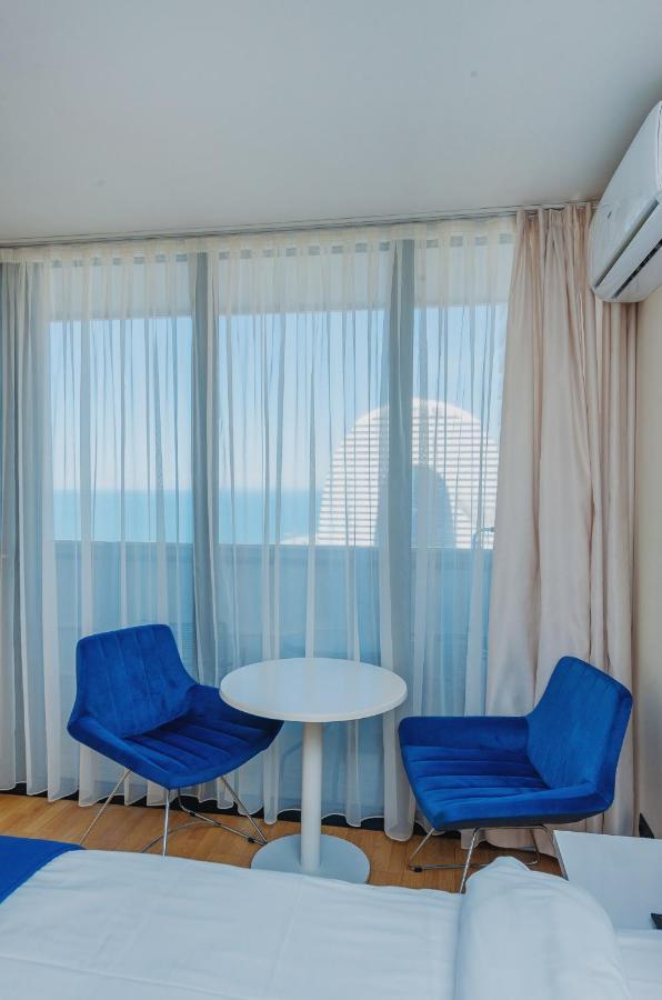 Orbi City Hub Apartments Батумі Екстер'єр фото